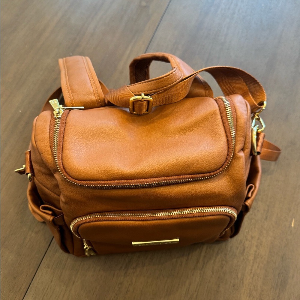 Greyfox Tan Diaper/Everday Bag - Picture 3 of 6